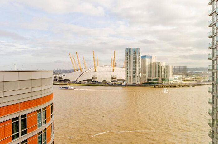 2 Bedroom Flat To Rent In Ontario Tower, Canary Wharf, London, E14