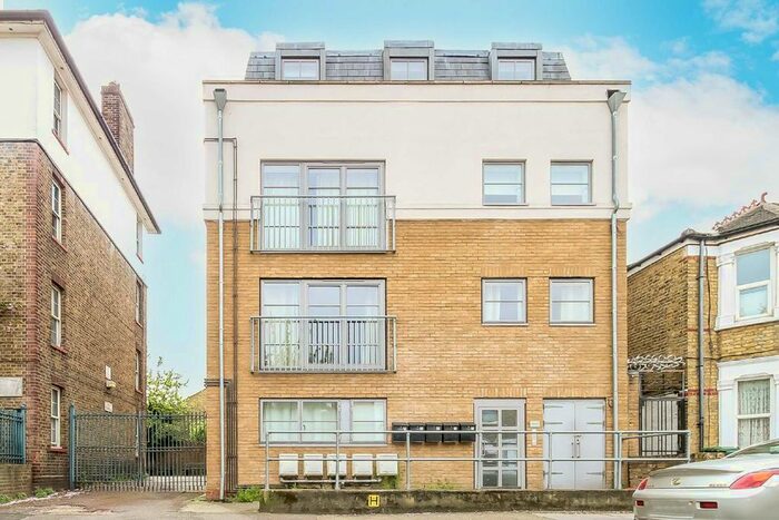 1 Bedroom Flat To Rent In Azof Street, London, SE10