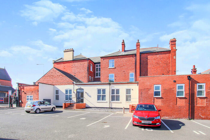 1 Bedroom Flat To Rent In Imperial Court, Grimsby Road, Cleethorpes, Lincolnshire, DN35