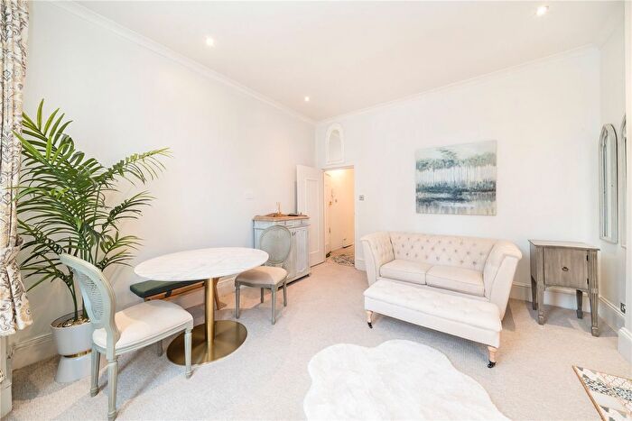 2 Bedroom Flat To Rent In Edbrooke Road, London, W9