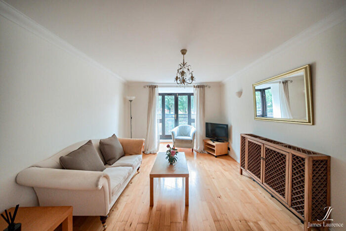 2 Bedroom Apartment For Sale In Balmoral Court, Birmingham City Centre, B1