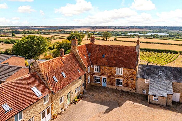 5 Bedroom Detached House For Sale In High Street, Great Doddington, Northamptonshire, NN29