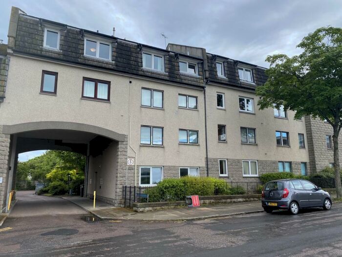 2 Bedroom Flat To Rent In Ardarroch Court, Linksfield Road, Aberdeen, AB24