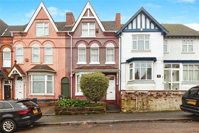 5 Bedroom Terraced House For Sale In Woodlands Road, Sparkhill, Birmingham, West Midlands, B11