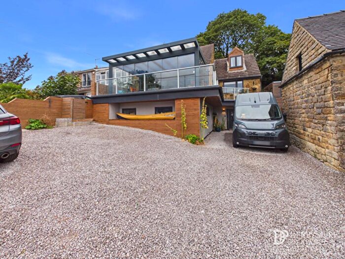 4 Bedroom Detached House For Sale In Parkhead, Matlock, DE4