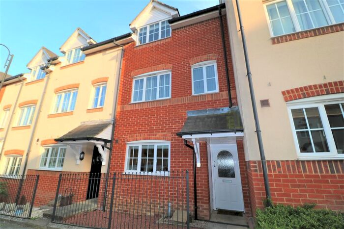 3 Bedroom Terraced House To Rent In Sir John Fogge Avenue, Ashford, TN23