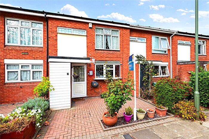 3 Bedroom Terraced House For Sale In Laleham, Surrey, TW18
