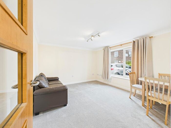 2 Bedroom Flat To Rent In Bellgarth Square, Carlisle, CA2