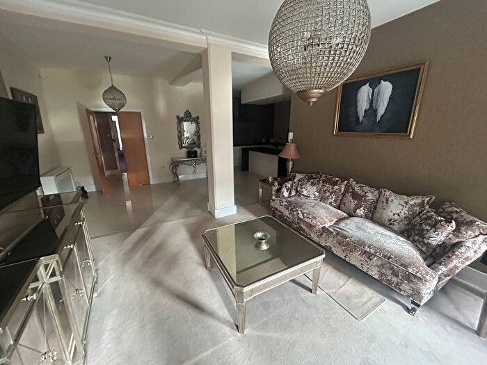 1 Bedroom Flat To Rent In Exchange Street East, Liverpool, L2