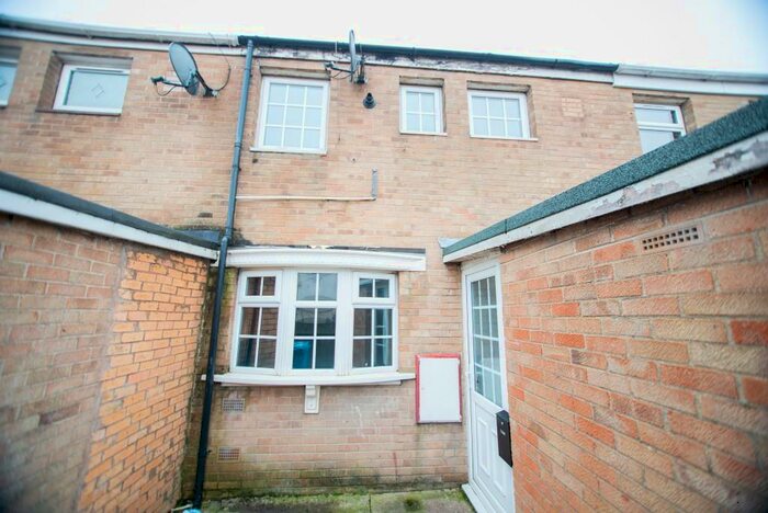 3 Bedroom Terraced House To Rent In Saddleworth Close, Hull, East Riding Of Yorkshire, HU7