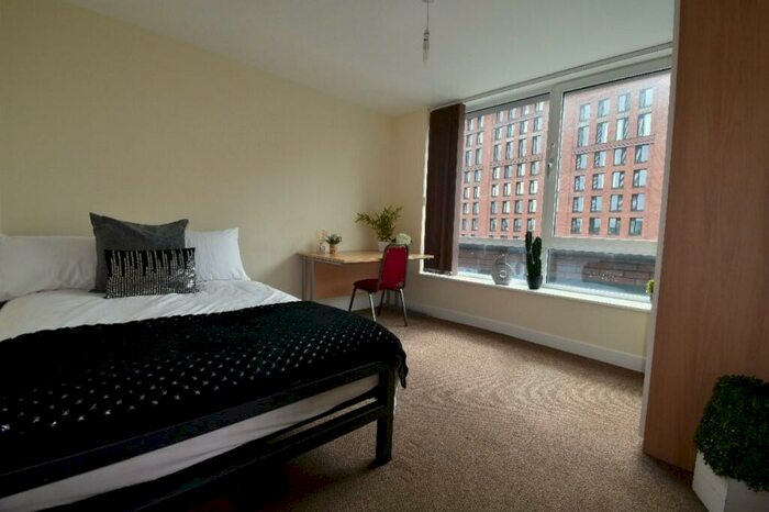 6 Bedroom Apartment To Rent In Ecclesall Road, Sheffield, S11