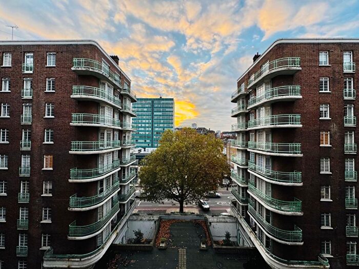 3 Bedroom Flat To Rent In Dorset House, Gloucester Place, London, NW1