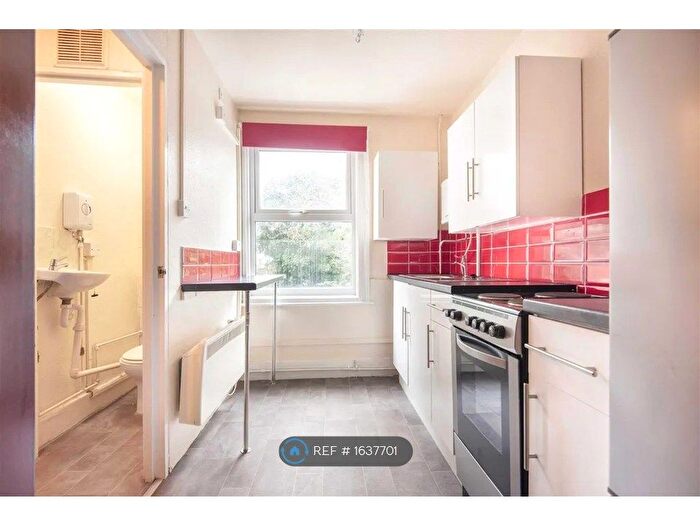 1 Bedroom Flat To Rent In Kings Road, Reading, RG1