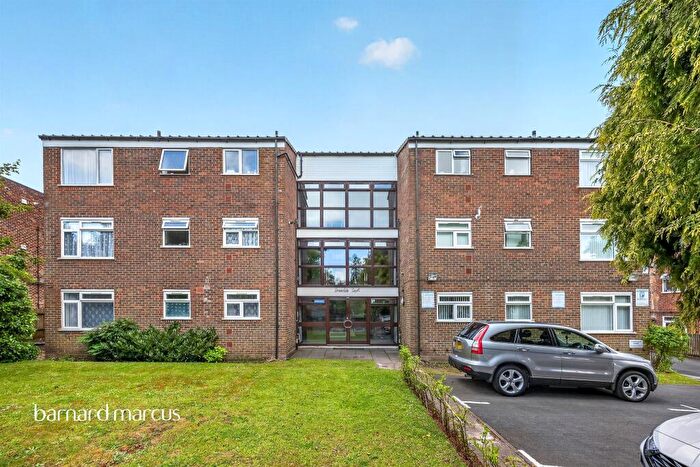 2 Bedroom Flat For Sale In Haling Park Road, South Croydon, CR2