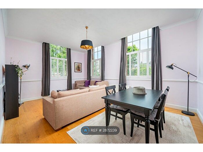 2 Bedroom Flat To Rent In Devonshire Drive, London, SE10