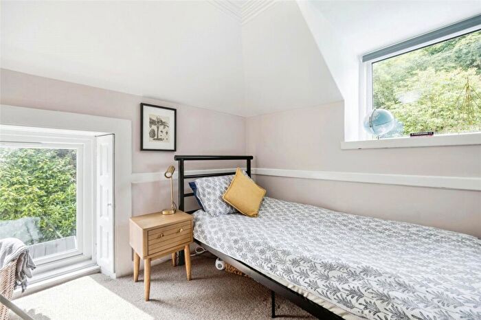 2 Bedroom Detached House For Sale In Rosneath, Helensburgh, Argyll And Bute, G84
