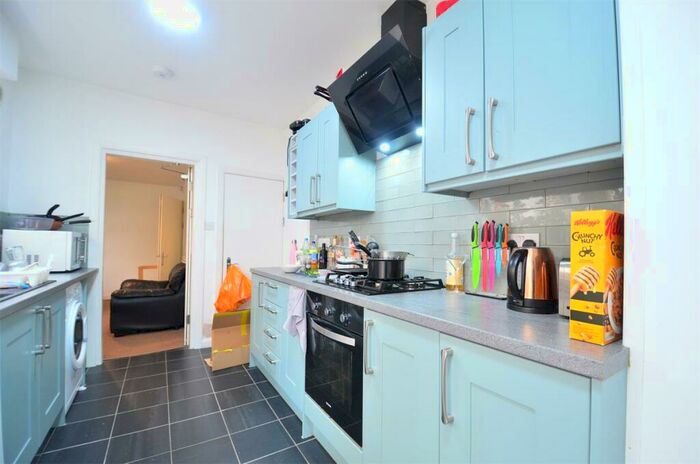 4 Bedroom Terraced House To Rent In &#;. Pppw Warwards Lane, Selly Oak. Mins Walk To University Of Birmingham, B29
