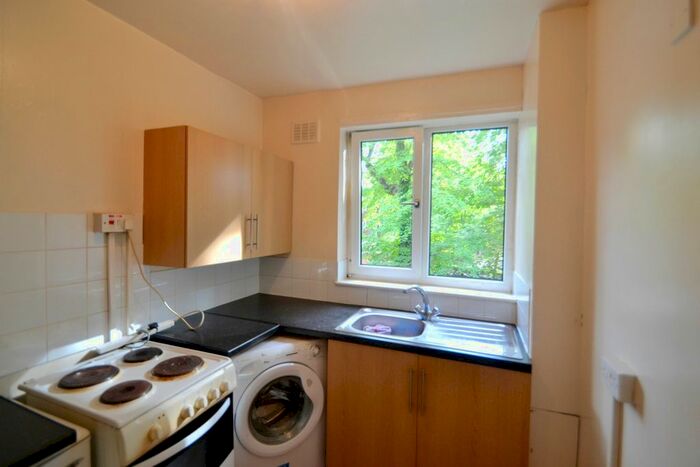 1 Bedroom Flat To Rent In Anson Road, Manchester, M14