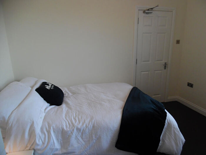 1 Bedroom Terraced House To Rent In Northampton, NN1