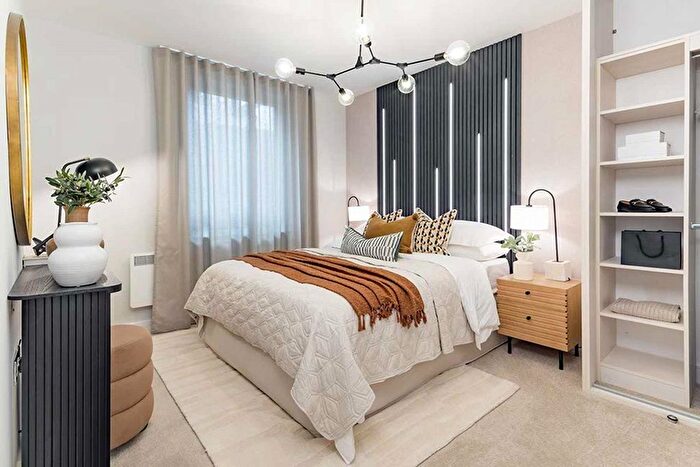 1 Bedroom Flat For Sale In "The Platform - Plot " At High Road, London, N12