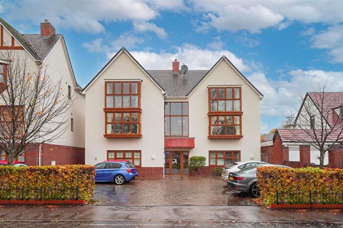 1 Bedroom Flat For Sale In Highfield Road, Hall Green, B28