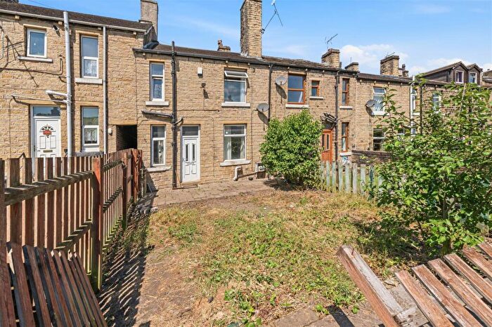 1 Bedroom Terraced House For Sale In Beech Street, Elland, HX5