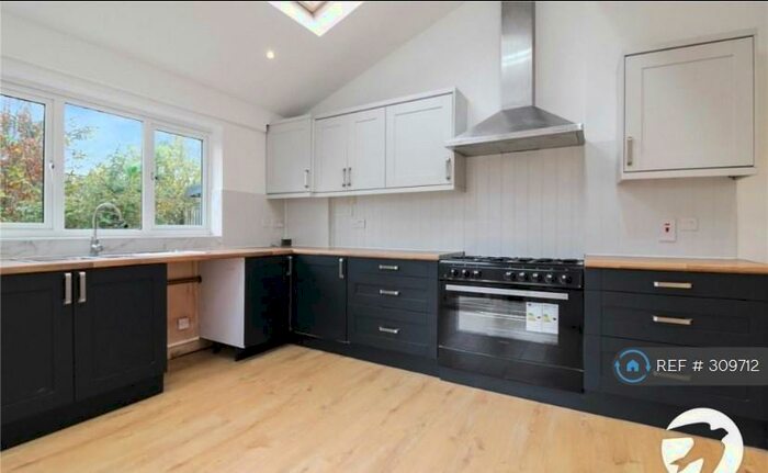 4 Bedroom Terraced House To Rent In Wellmeadow Road, London, SE6