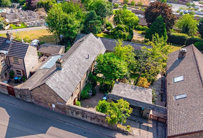 4 Bedroom Detached House For Sale In Old Hackney Lane, Hackney, DE4