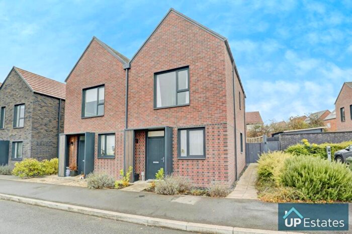 3 Bedroom Semi Detached House For Sale In Park View, Houlton, Rugby, CV23