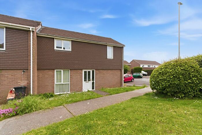 3 Bedroom End Of Terrace House To Rent In Scafell Close, Weston-Super-Mare, BS23