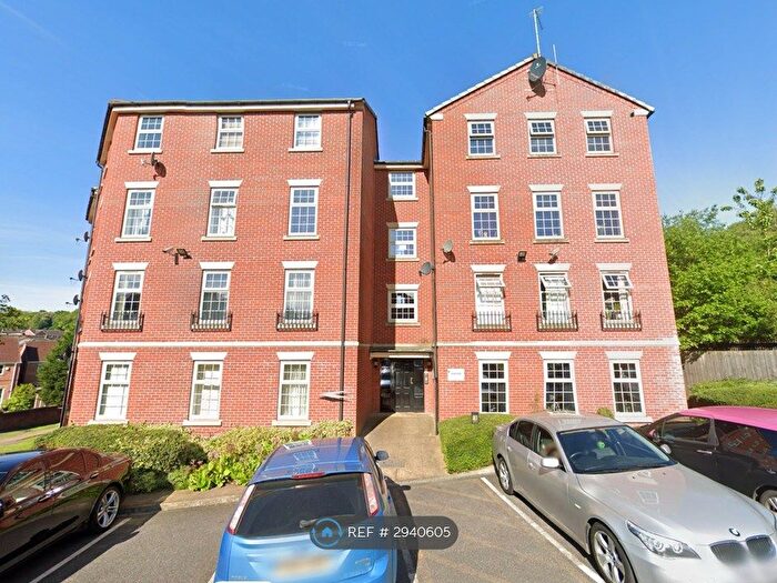 2 Bedroom Flat To Rent In Barnsbridge Grove, Barnsley, S70