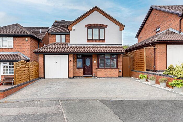 4 Bedroom Detached House For Sale In Avonbridge Close, Arnold, Nottinghamshire, NG5