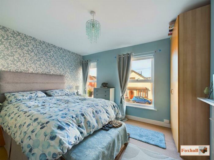 3 Bedroom Terraced House For Sale In Henslow Road, Ipswich, IP4