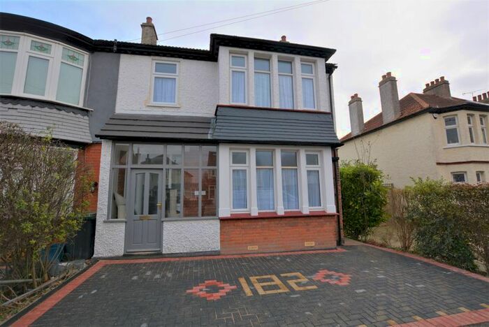 5 Bedroom Semi-Detached House To Rent In High Street, Shoeburyness, Southend-On-Sea SS3