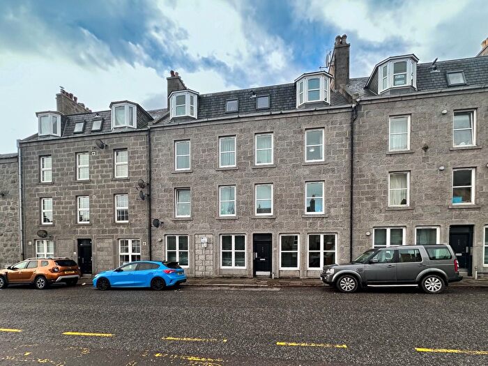 1 Bedroom Flat To Rent In George Street, City Centre, Aberdeen, AB25