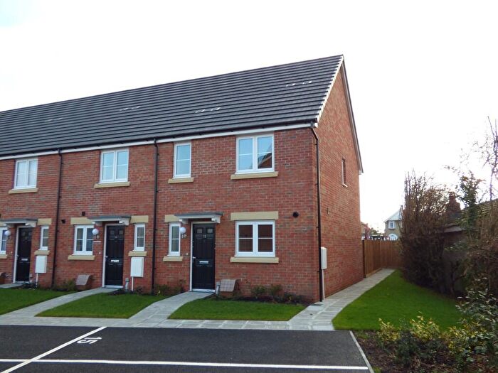 3 Bedroom End Of Terrace House To Rent In Jutland Avenue, Swindon, SN2