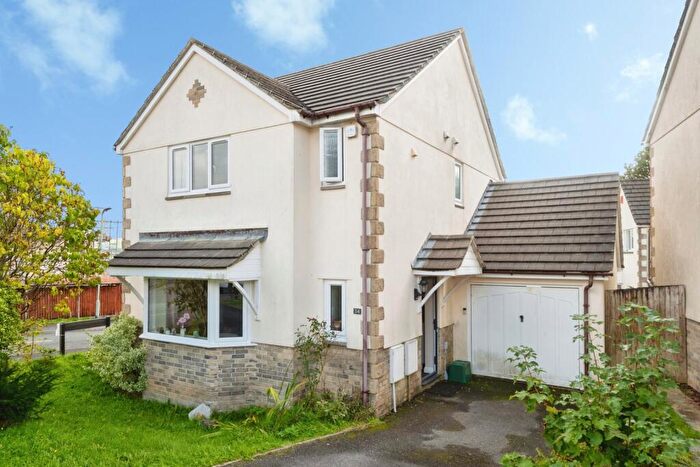 3 Bedroom Detached House For Sale In Courtlands Road, Tavistock, Devon, PL19