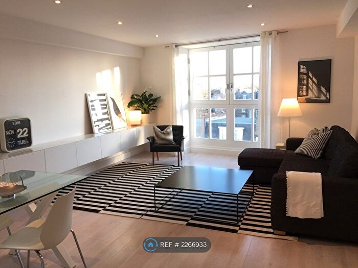 1 Bedroom Flat To Rent In Gilbey House, London, NW1
