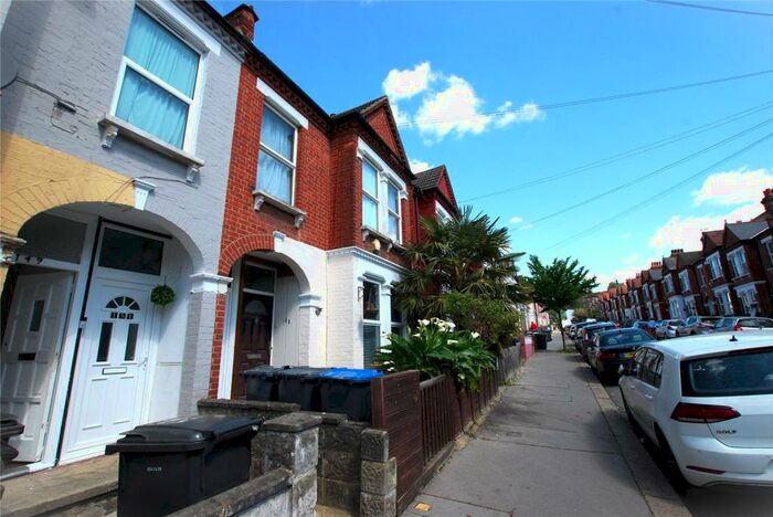 3 Bedroom Terraced House To Rent In Mersham Road, Thornton Heath, London, CR7