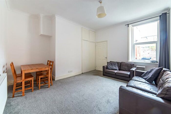 2 Bedroom Flat To Rent In £pppw - Thornleigh Road, Newcastle Upon Tyne, NE2