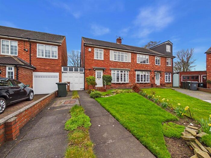 3 Bedroom Semi Detached House For Sale In Barrington Avenue, North Shields, NE30