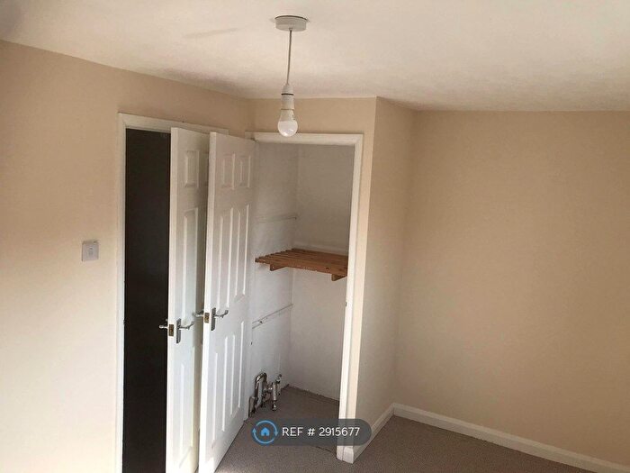 2 Bedroom Semi-Detached House To Rent In Copper Beech Close, Gainsborough, DN21