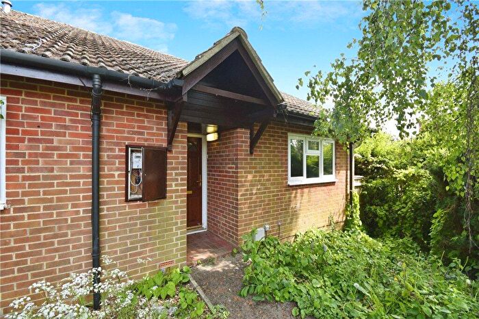 1 Bedroom Bungalow For Sale In Humbers View, Kings Somborne, Stockbridge, Hampshire, SO20