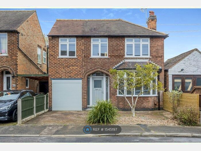 4 Bedroom Detached House To Rent In Sefton Avenue, Stapleford, Nottingham, NG9