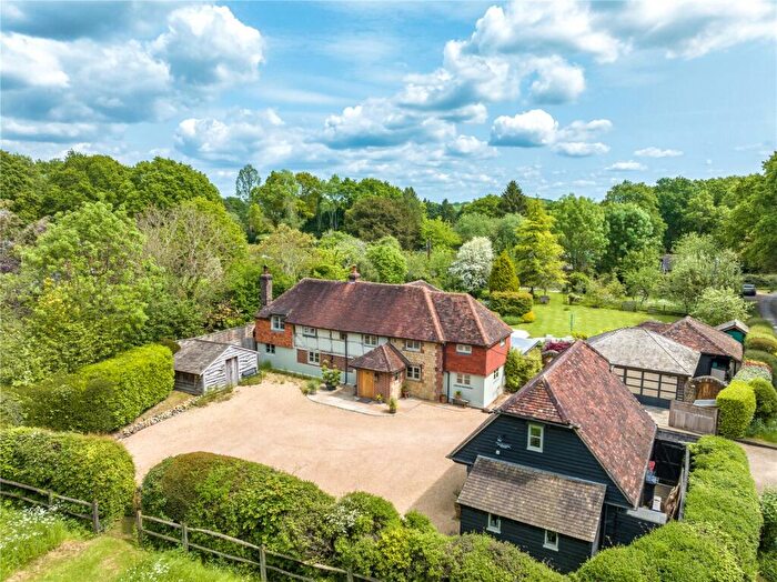4 Bedroom Detached House For Sale In Windfallwood Common, Haslemere, Surrey, GU27