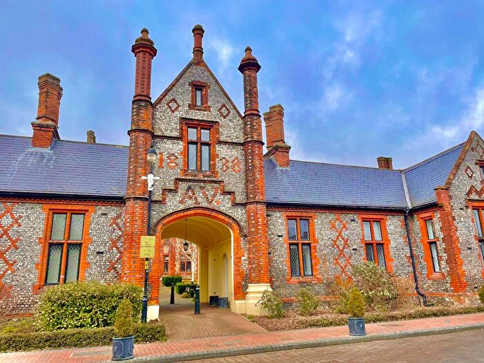 2 Bedroom Mews For Sale In Gilbert Scott Court, Whielden Street, Amersham, HP7