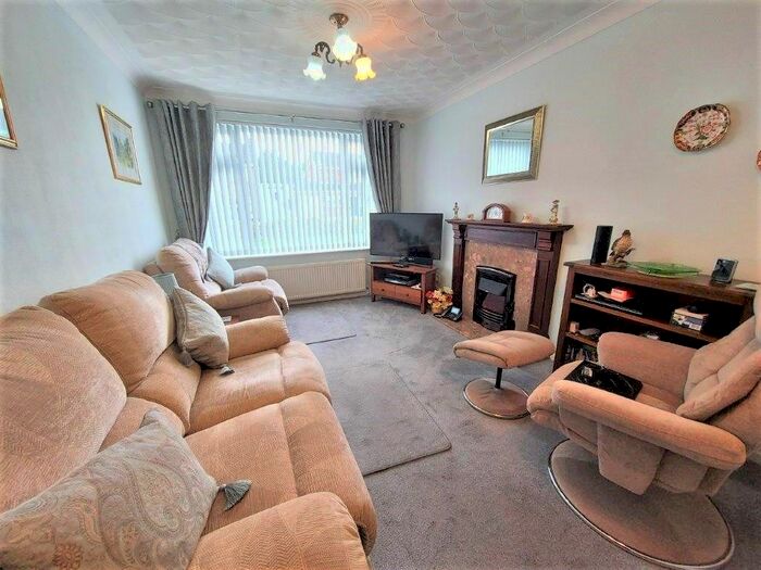 2 Bedroom Detached Bungalow For Sale In Godiva Crescent, Bourne, Lincolnshire PE10