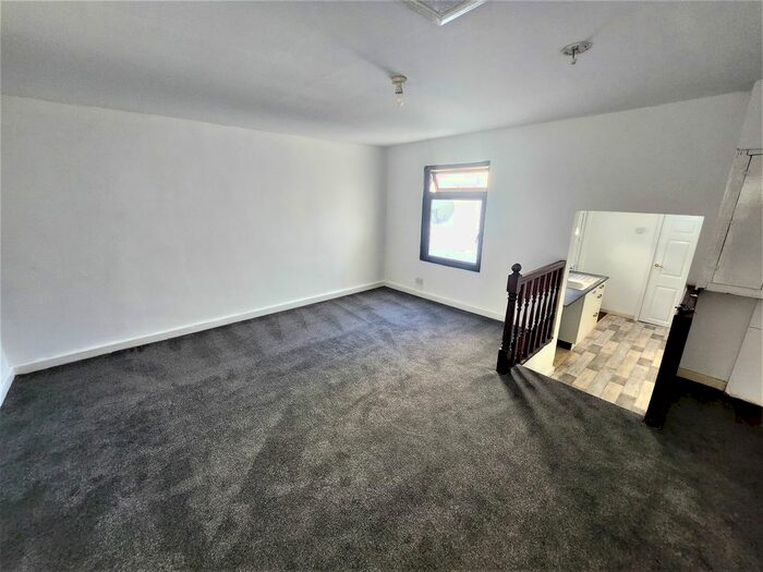 1 Bedroom Flat To Rent In Stoke Road, Gosport, PO12