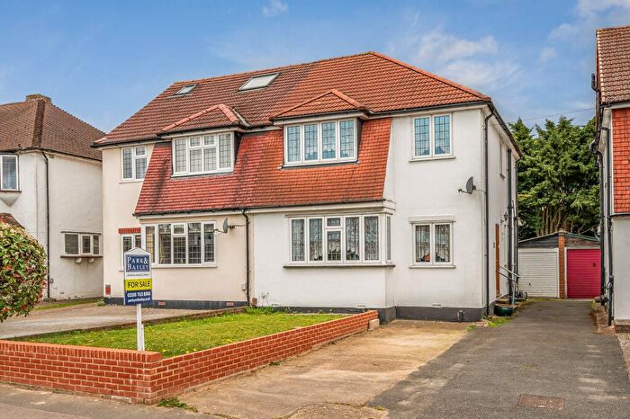 3 Bedroom Semi Detached House For Sale In Coulsdon Road, Coulsdon, CR5