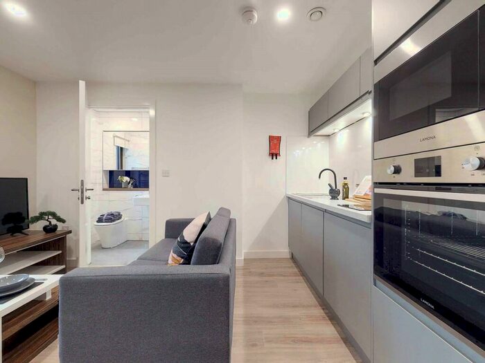 Apartment To Rent In Apollo Residence, Sheffield, #, S1